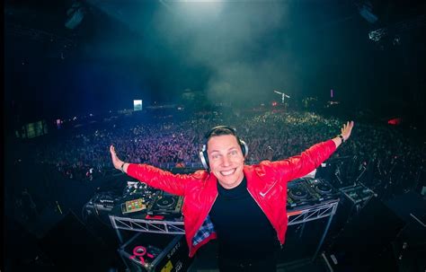 Dj Tiesto Wallpapers Music HQ Dj Tiesto Pictures 4K Wallpapers 2019