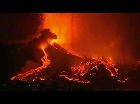 Rivers Of Craziest Lava As The Eruption Of La Palma Volcano Enters Its