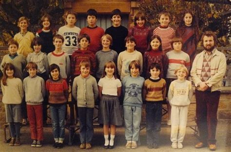 Photo De Classe CM2 De 1985 Ecole Du 11 Novembre 1918 Le Bois D Oingt