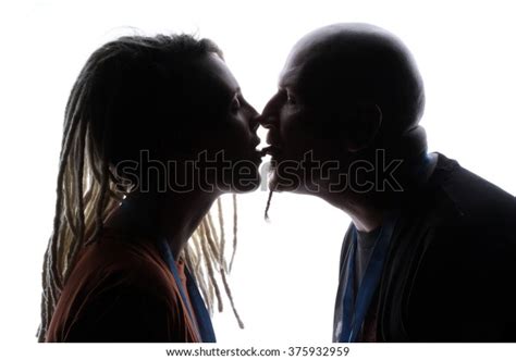 Kiss Kissing Male Female Couple Kissing库存照片375932959 Shutterstock