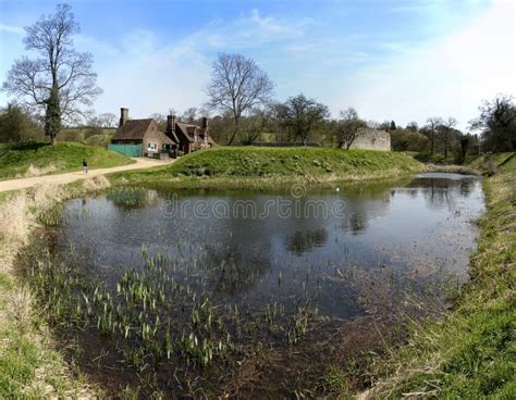 Berkhamsted Castle Ruins Hertfordshire Uk Stock Image - Image of summer ...