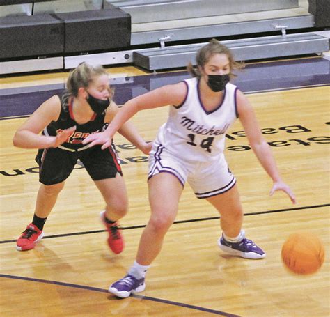 Mitchell Girls Continue Perfect Start The Mitchell News Spruce Pine