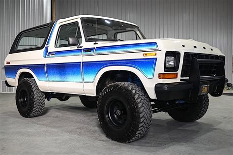 White Chocolate 1979 Ford Bronco Is the Old Face of Cool - autoevolution