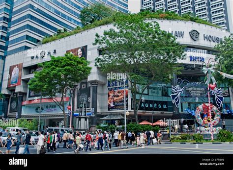 Singapore Orchard Road People Modern Fashion Luxury Shopping Mall Shop