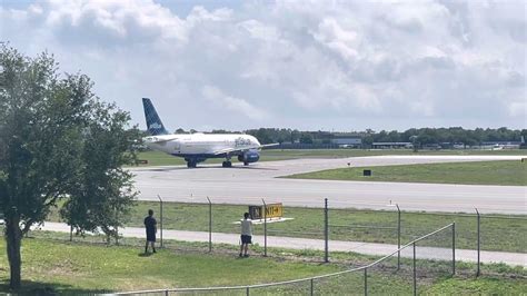 JetBlue A320 Takeoff From Daytona - YouTube