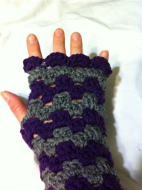 Ravelry Granny Stripe Arm Warmers Pattern By Catherine Hirst