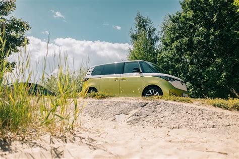 Voyage De Km Avec La Voiture Lectrique Volkswagen Id Buzz Vid O