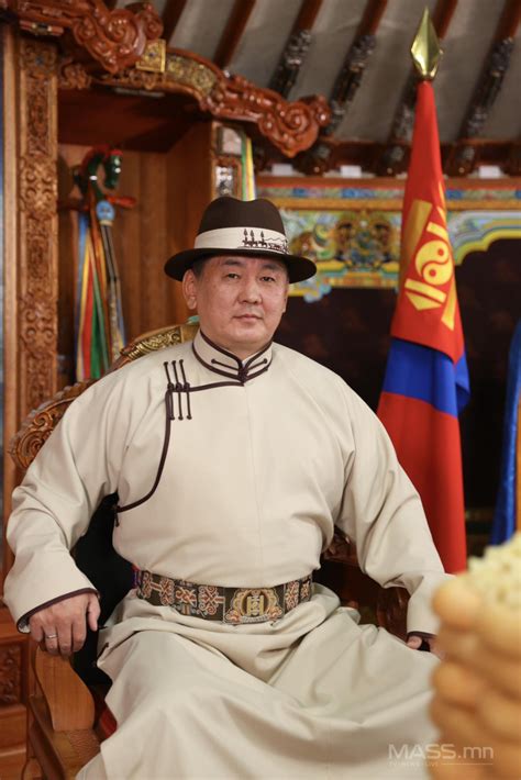 “Морин дэл дээр ассан монгол түмний сүлд хийморь босоо монгол бичиг ...