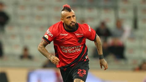 Arturo Vidal tras la eliminación de Athlético Paranaense Hicimos un