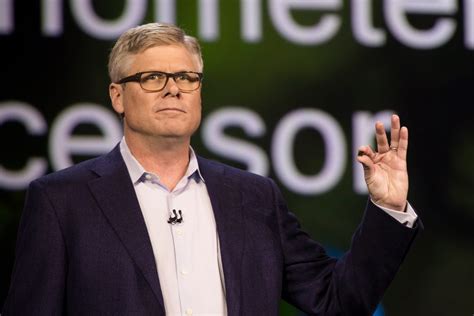 Qualcomm CEO fires back at Apple: Bring it on - CNET