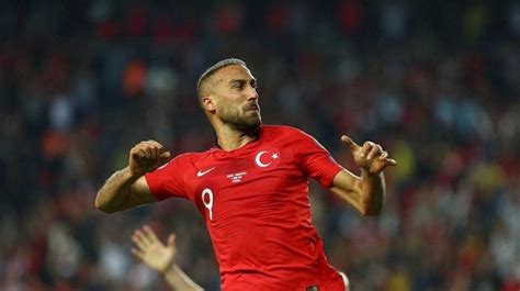 Fenerbah E Cenk Tosun U Resmen A Klad