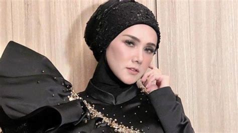 Intip Lingkungan Pergaulan Mulan Jameela Kini Istri Ahmad Dhani Selalu