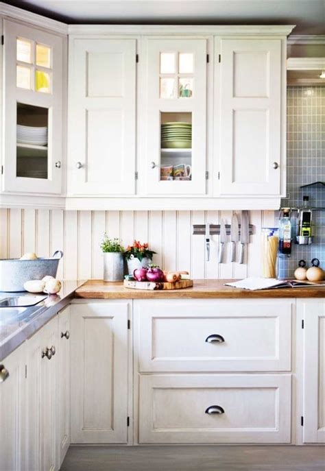 Beautiful White Kitchen Cabinets Beadboard Kitchen Traditional White