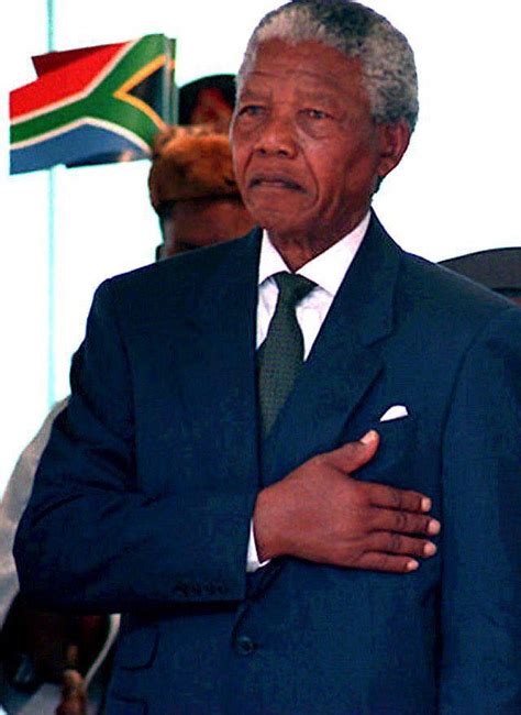 Nelson Mandela Facts: 24 Facts about Nelson Mandela ←FACTSlides→