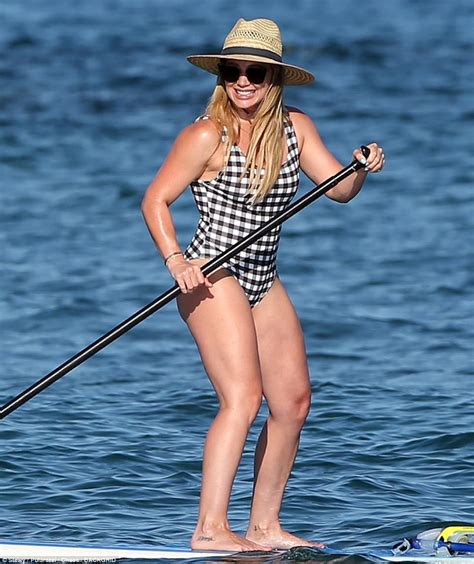 Hilary Duff In Swimsuit On The Beach In Hawaii Artofit