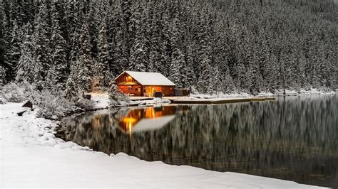 Log cabin at Lake Louise wallpaper - backiee