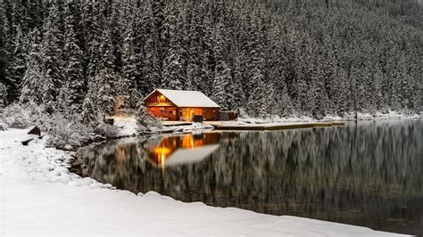 Log cabin at Lake Louise wallpaper - backiee