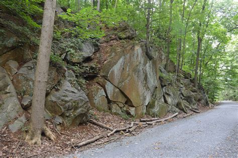 Rockcut Conewago Trail In Northern Lancaster County Conne Flickr