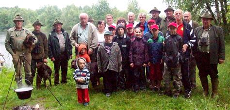 Jugendgruppe des RK Heidenreichstein bei der Jägerschaft Gmünd