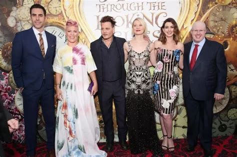 Johnny Depp Anne Hathaway Mia Wasikowska Share The Red Carpet At The