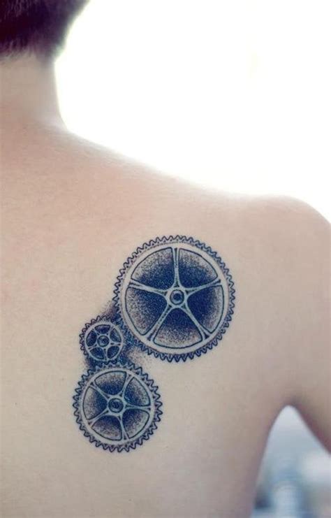 Gears Tattoo (x-post from r/tattoos). : steampunk