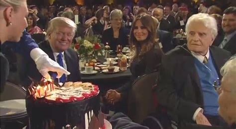 Trump And Melania Hold Hands At Tribute To Billy Graham Daily Mail Online