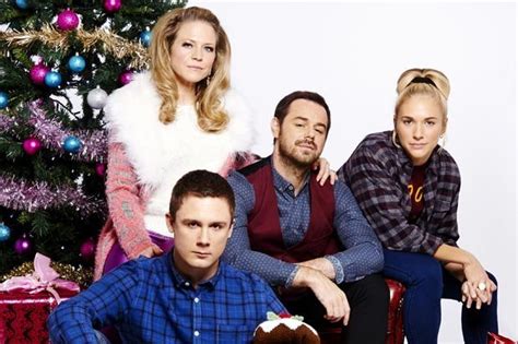 Christmas Day Tv Sees Eastenders Go Up Against Downton Abbey Daily Star