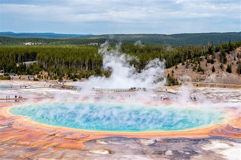 10 Best Hiking Trails In Yellowstone National Park Take A Walk