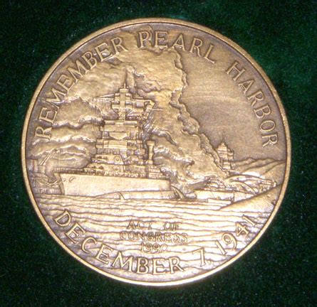 Pearl Harbor Commemorative Medal - MEDALS & DECORATIONS - U.S ...