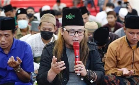 Ulama Habib Dan Ribuan Santri Di Condet Gelar Doa Bersama Dukung