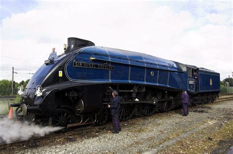 LNER Class A4 4-6-2 Pacific engine number 4468 Mallard, still holds the ...