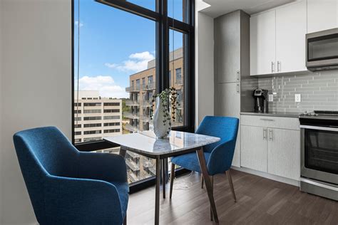Placemakr Marymount Ballston | Arlington | Apartment-hotel & extended