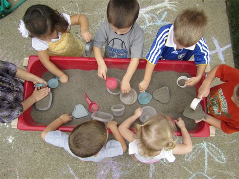 Lindsays Little Owls Preschool Sand And Water Table Fun