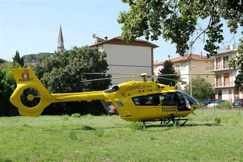 Pauroso Incidente A Peccioli Scontro Tra Moto Uomo Grave Arriva L