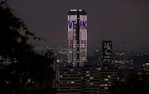 Imágenes Alusivas A La Novela Inédita De Gabo Iluminan La Torre