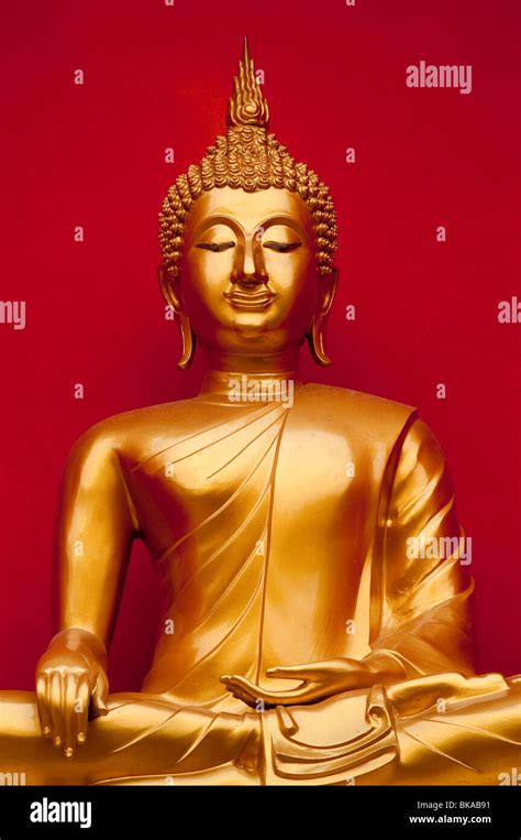 Buddhist Wat Statue In Thailand Hi Res Stock Photography And Images Alamy