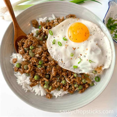 Cantonese Ground Beef And Eggs Under 30 Minutes