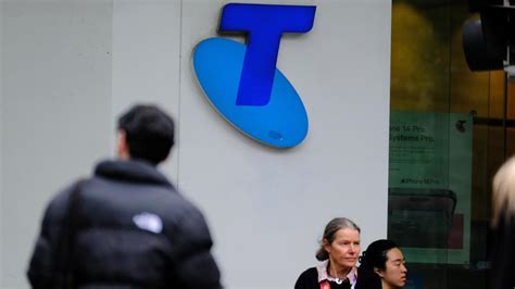 Outage Hits Telstra Thousands Affected