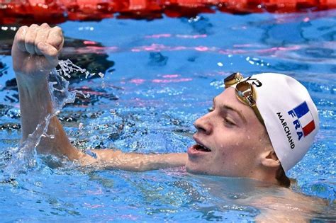 Natation Léon Marchand bat ses records et affiche une grande forme