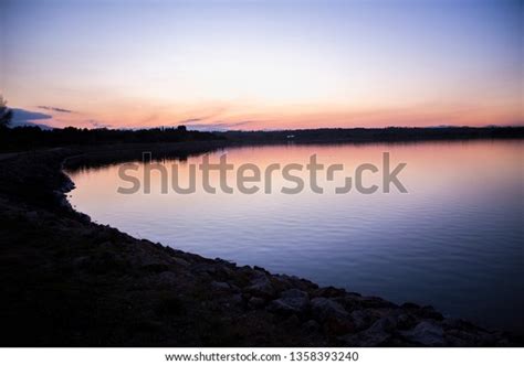 4 imágenes de Lac de villeneuve de la raho Imágenes fotos y vectores