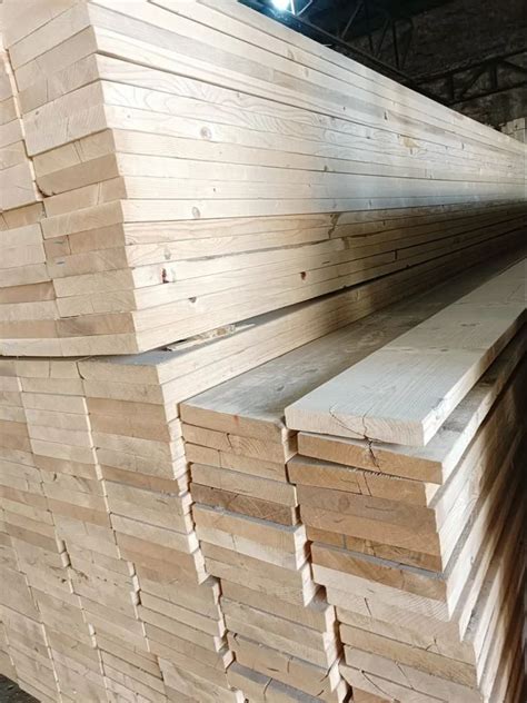 White Canadian Pine Wood At Cubic Feet In New Delhi Id