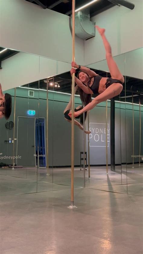 Advanced Static Combo Pole Dance Moves Pole Fitness Pole Dancing