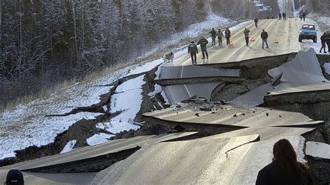 Alaska Earthquake Home Surveillance Video Shows 20 Seconds Of Chaos As