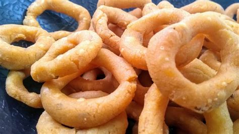 Kodubale Recipe Ring Murukku Recipe Chegodilu Spicy Snacks Recipe