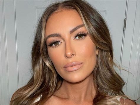 Paulina Gretzky Shares Swimsuit Photos From European Summer — Celebwell