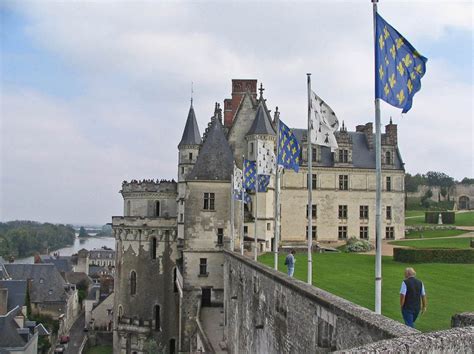 Amboise Castle, a Day Trip from Paris 2025 | Touristear Travel Blog