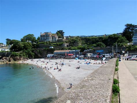 breakwater beach  uk beach guide