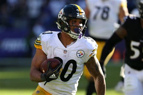 Mike Tomlin Updates Status Of Steelers RB James Conner The Spun