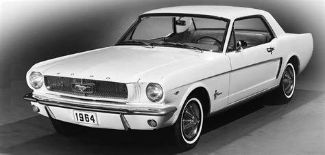 El Ford Mustang cumple 55 años Parabrisas