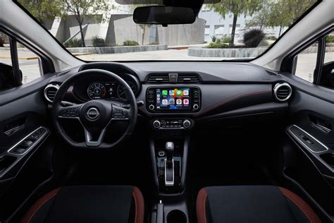 Nissan-Nissan-Versa-2023-interior - Mega Autos